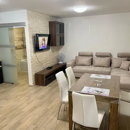 Delta Apartment